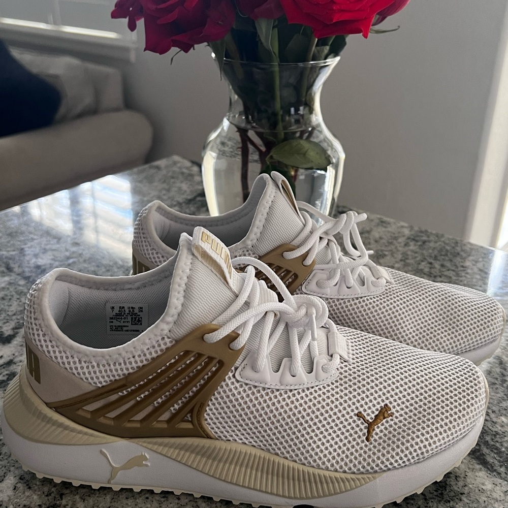 Women’s Puma Athletic Shoe